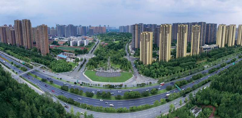 新华社记者专访成都兴城集团董事长如何与城市共启未来
