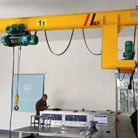 乌鲁木齐轻小型起重机专业设计生产悬臂吊